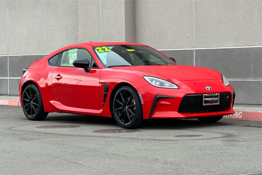 Used 2022 Toyota GR86 Premium image 2