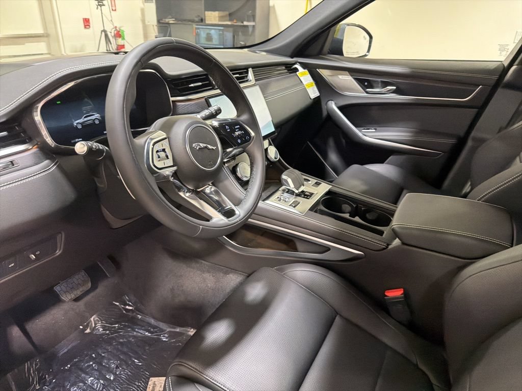 New 2026 Jaguar F-PACE R-Dynamic S AWD/4WD image 10