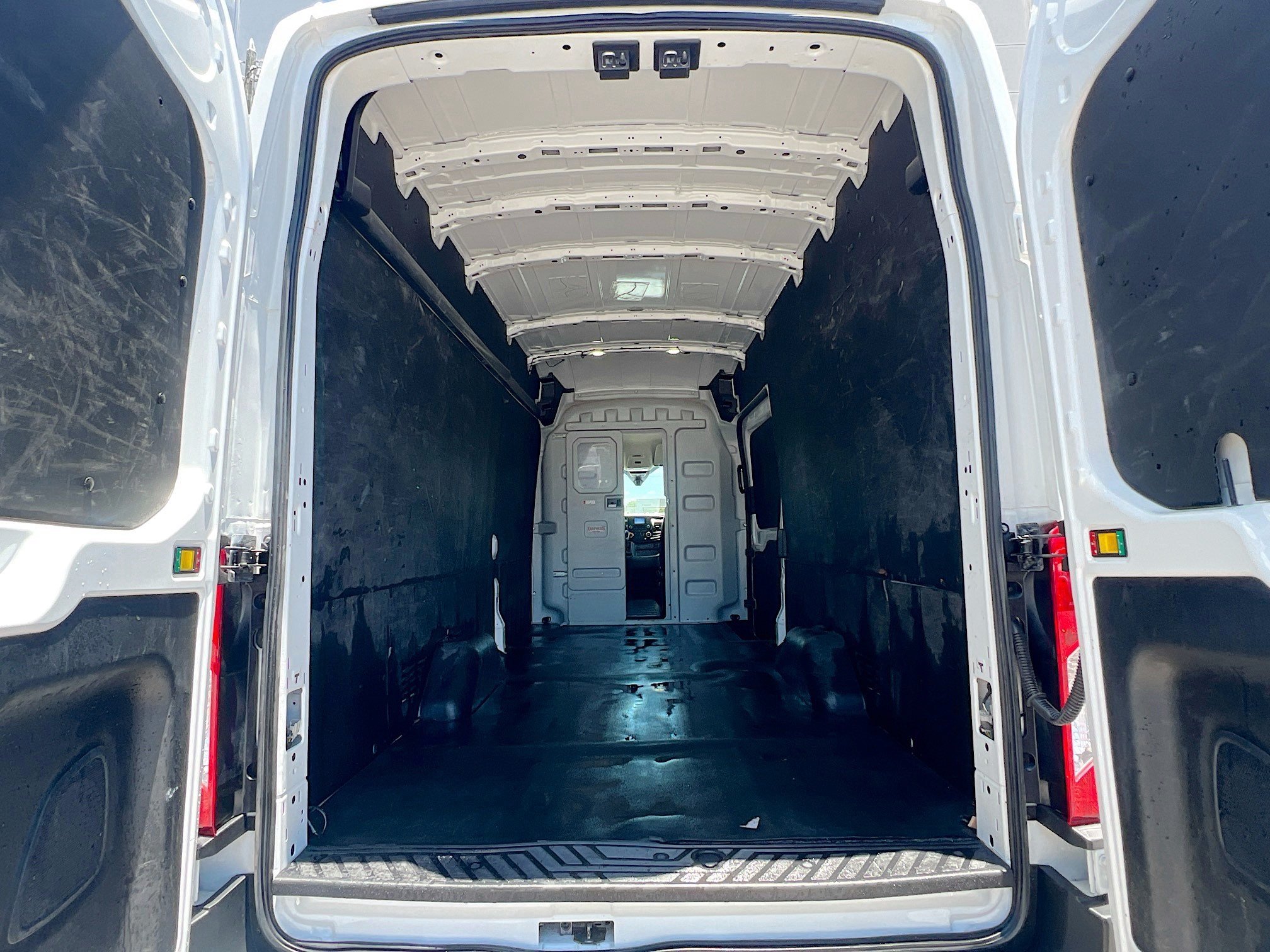 Used 2024 Ford Transit 250 148 High Roof Extended w/ Load Area Protection Package RWD image 33