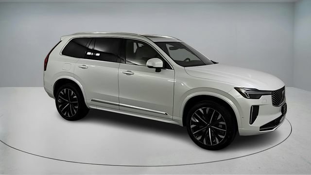 Certified 2026 Volvo XC90 B6 Plus w/ Protection Package Premier AWD/4WD image 2