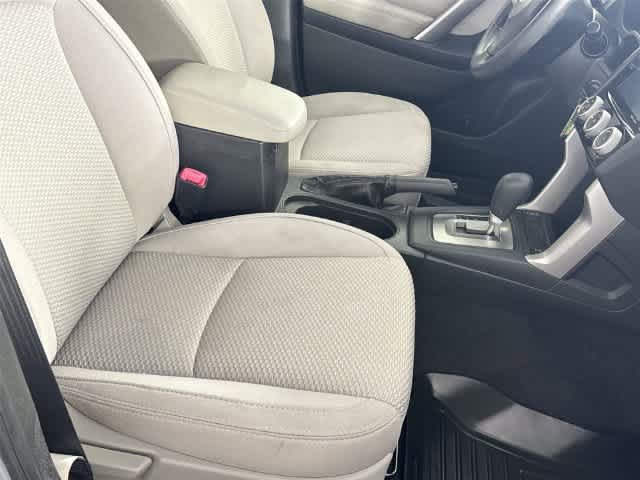 Used 2016 Subaru Forester 2.5i Premium w/ All-Weather Package AWD/4WD image 15