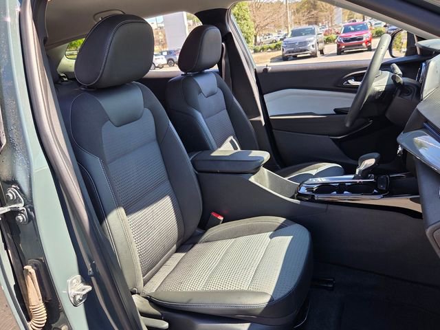 Used 2025 Chevrolet Trax LT image 18