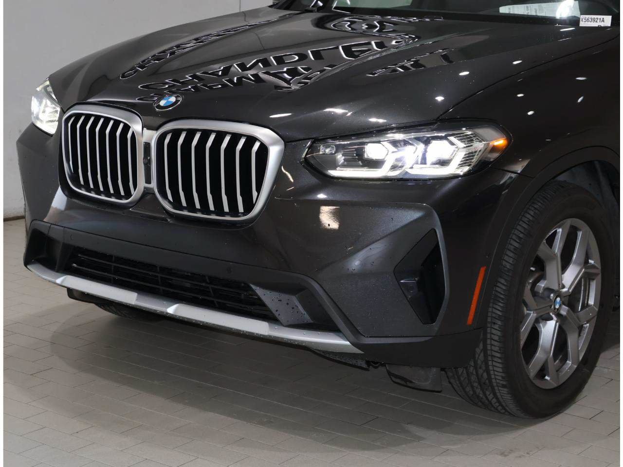 Certified 2024 BMW X3 xDrive30i w/ Premium Package AWD/4WD image 2