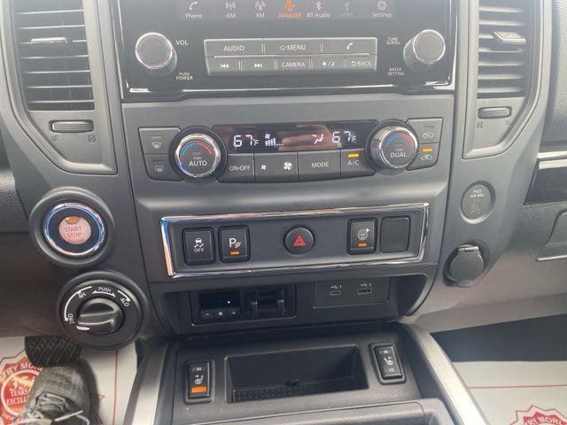 Used 2024 Nissan Titan SV w/ SV Convenience Package image 23