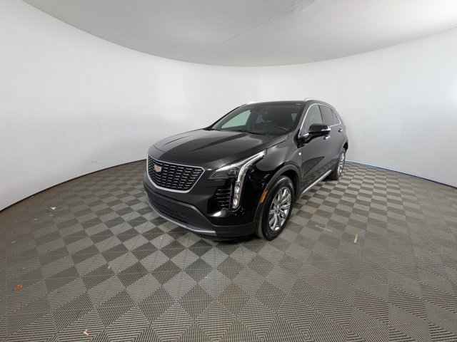 Certified 2023 Cadillac XT4 Premium Luxury w/ Cold Weather Package image 29