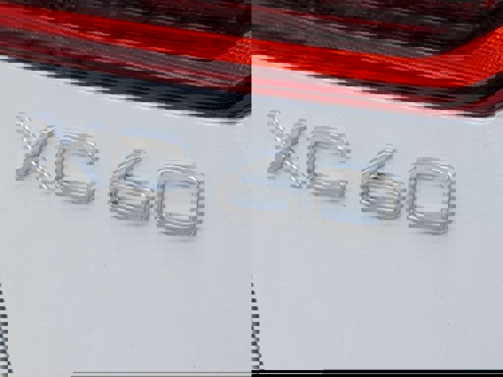 New 2026 Volvo XC60 T8 Core w/ Protection Package Premier image 20