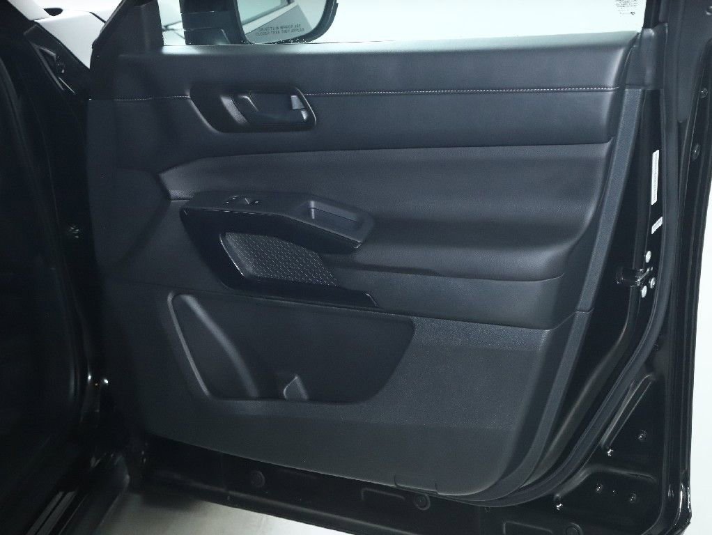 Certified 2025 Nissan Pathfinder SV AWD/4WD image 32
