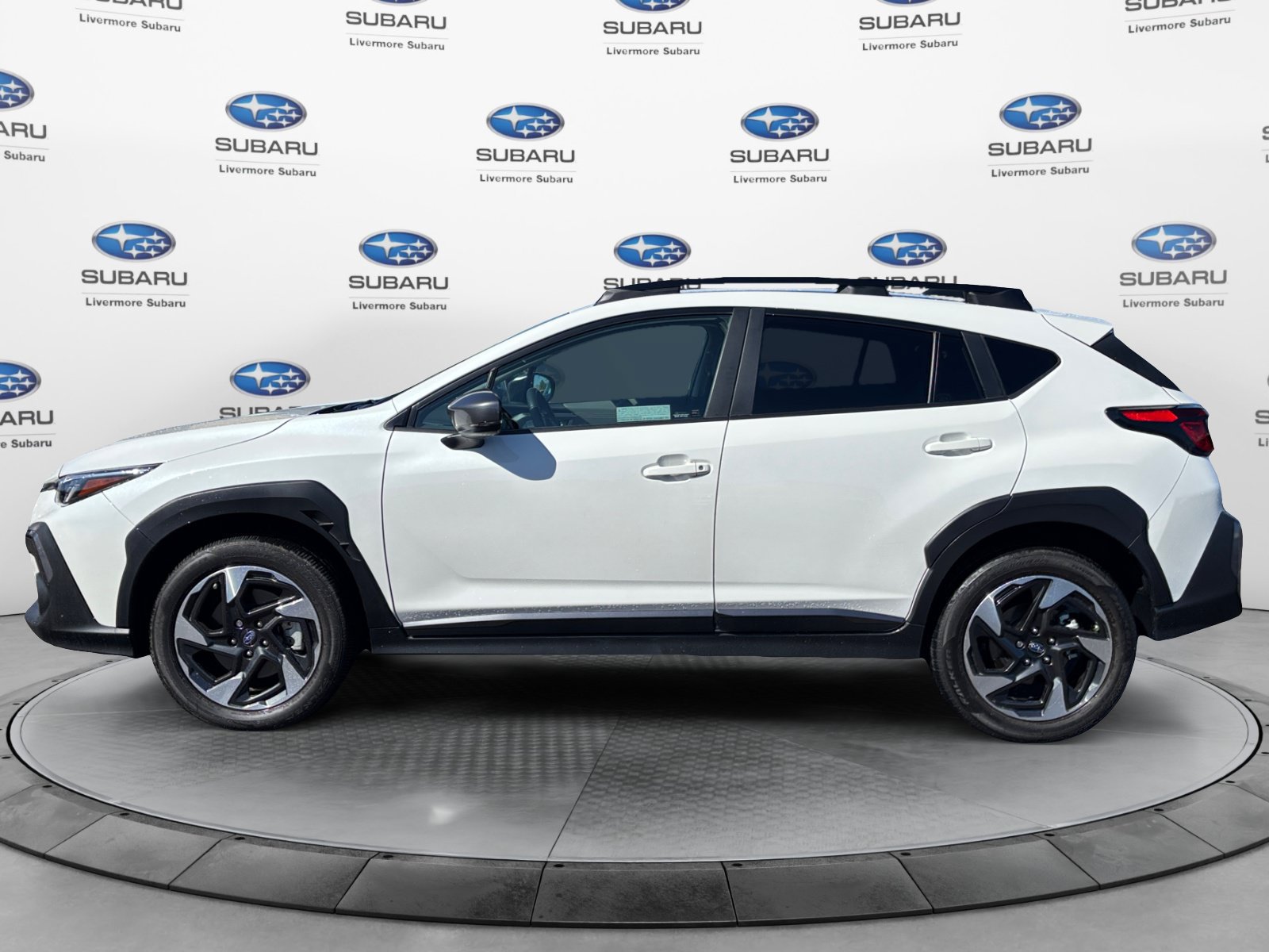 Used 2024 Subaru Crosstrek 2.5i Limited AWD/4WD image 3
