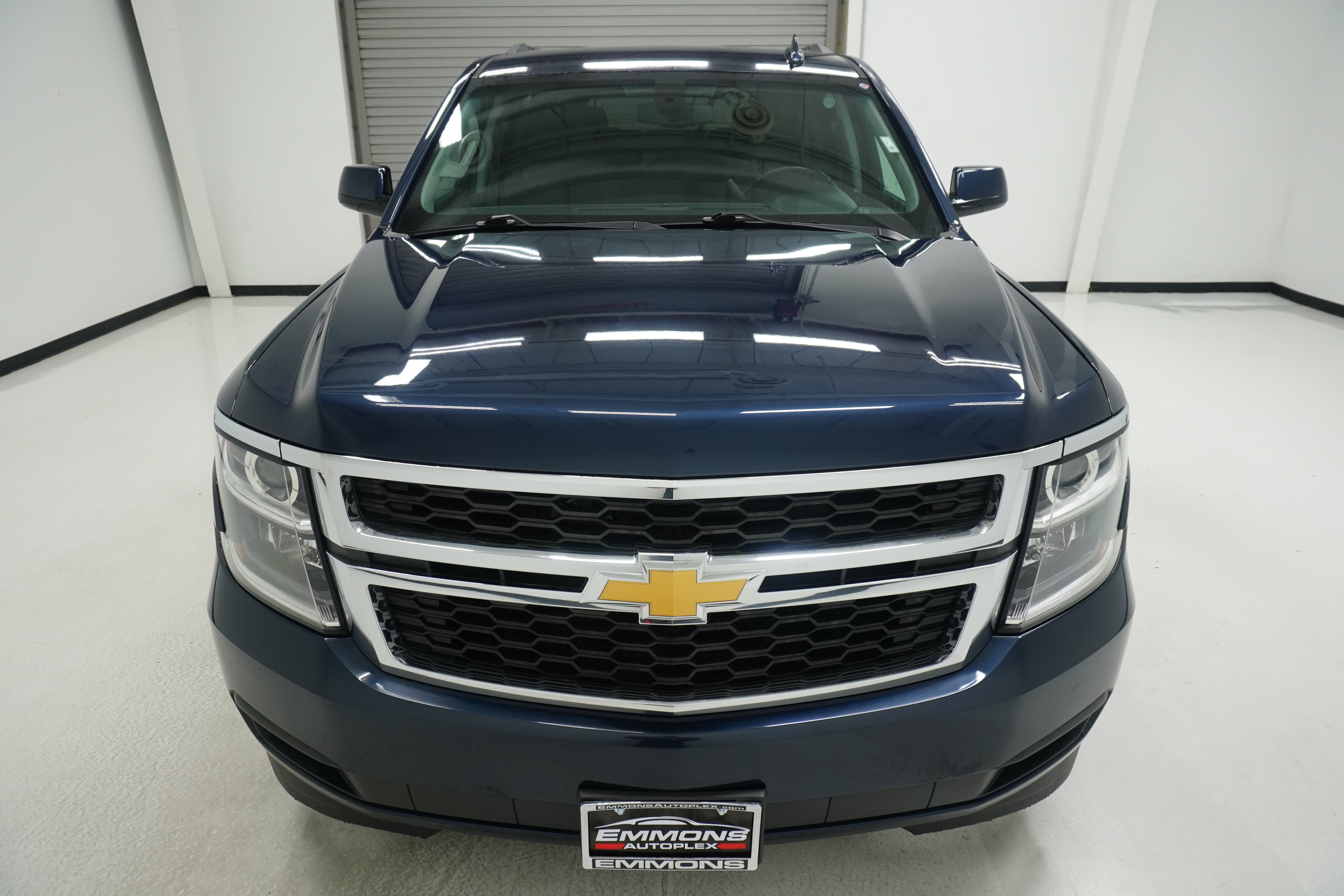 Used 2017 Chevrolet Tahoe LS RWD image 2