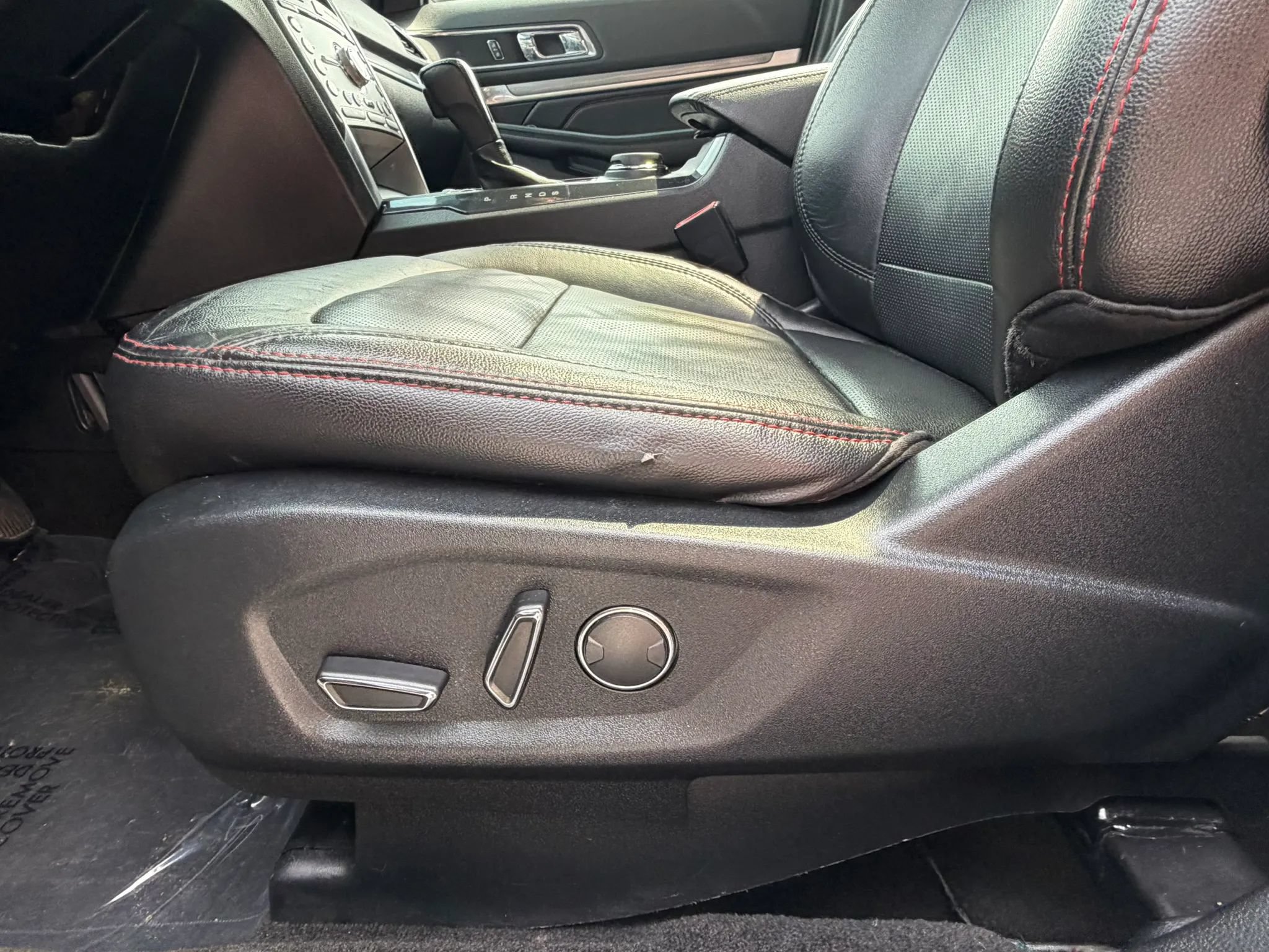 Used 2018 Ford Explorer Sport w/ Equipment Group 401A AWD/4WD image 16