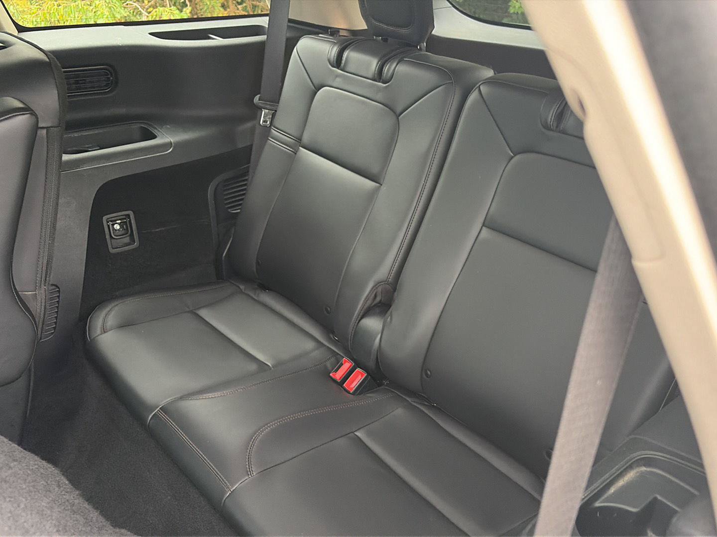 Used 2022 Lincoln Aviator AWD w/ Premium Package image 12