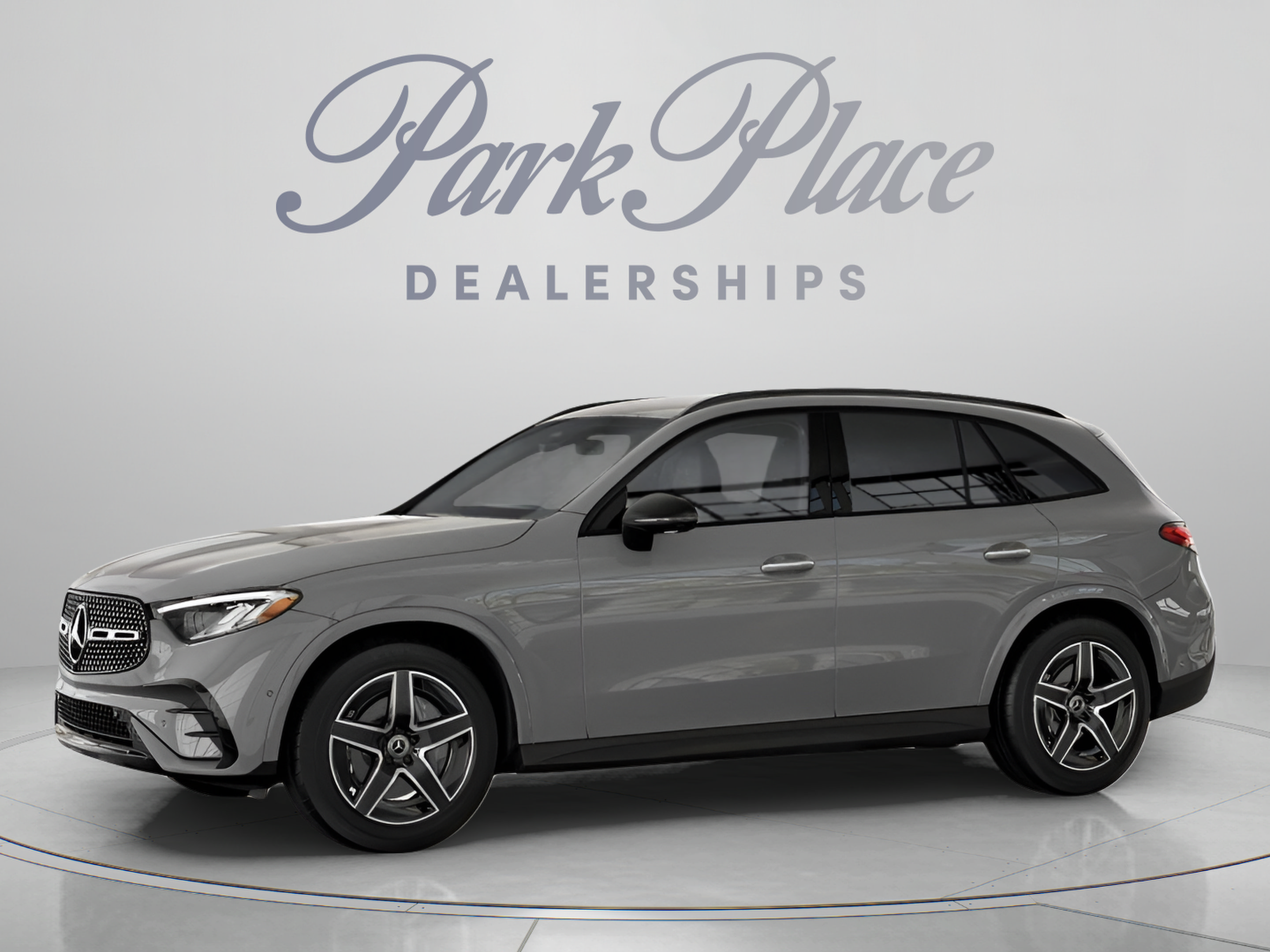 Used 2026 Mercedes-Benz GLC 300 image 3