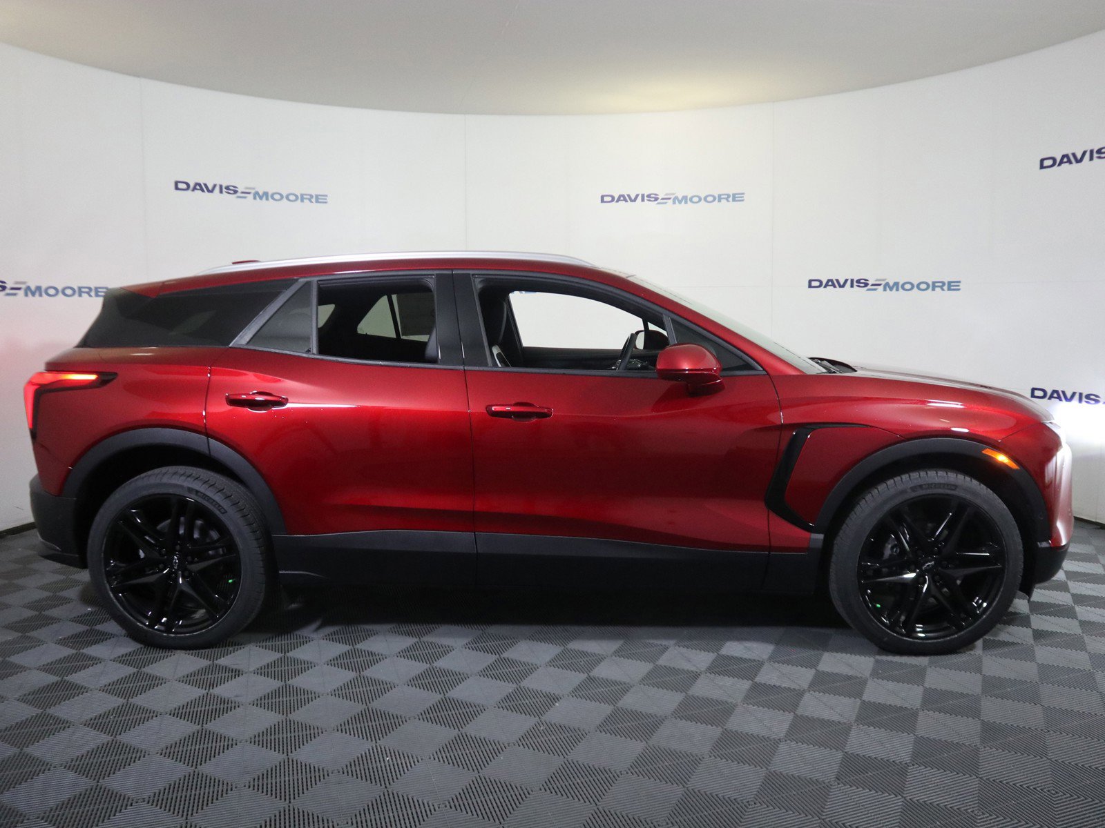 New 2025 Chevrolet Blazer EV LT w/ Super Cruise Package image 4