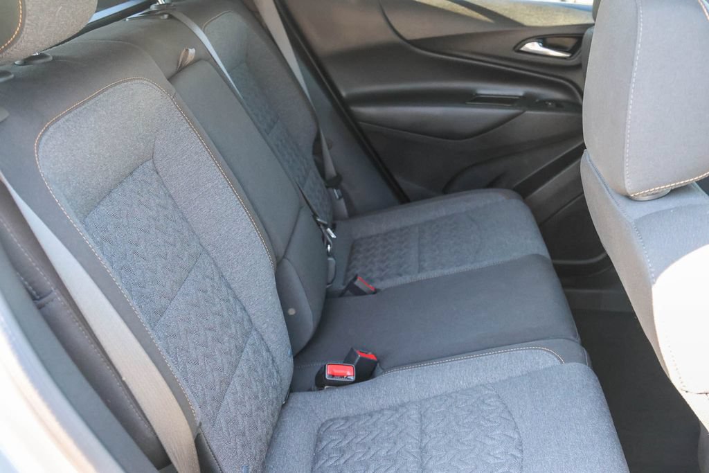 Used 2024 Chevrolet Equinox LT FWD image 11