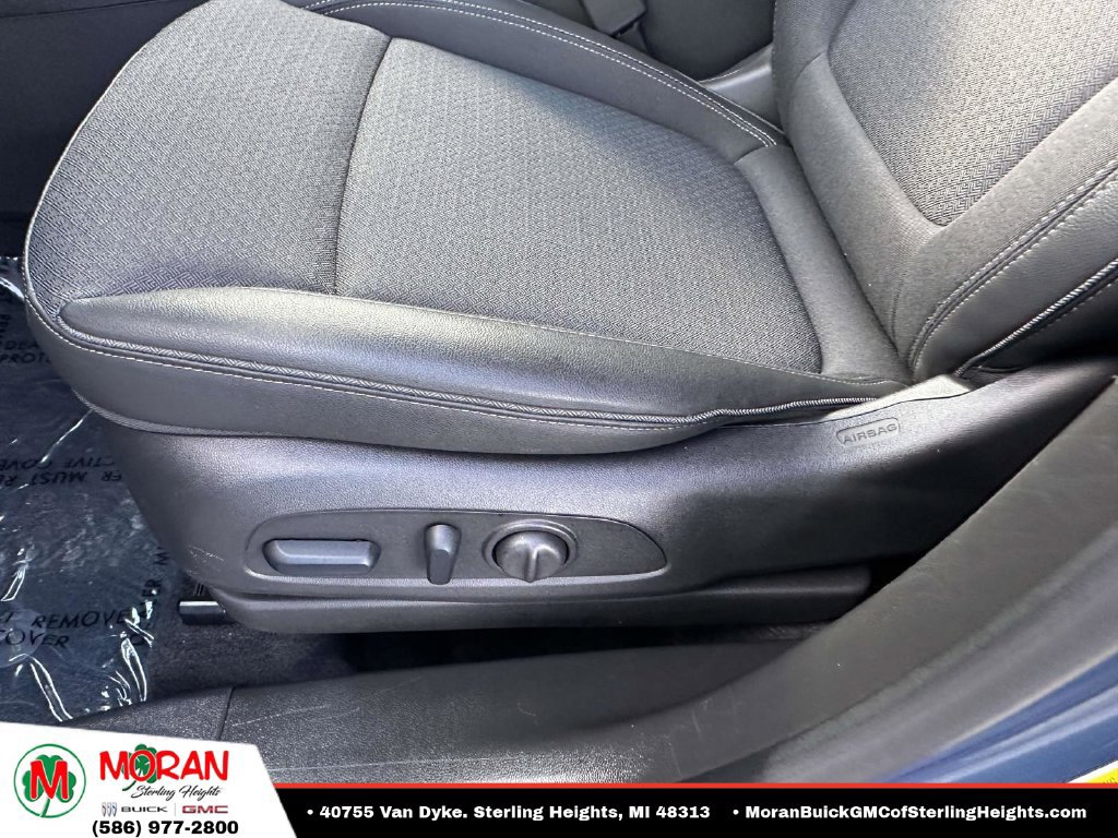 Certified 2025 Buick Encore GX Preferred w/ Comfort Package FWD image 17