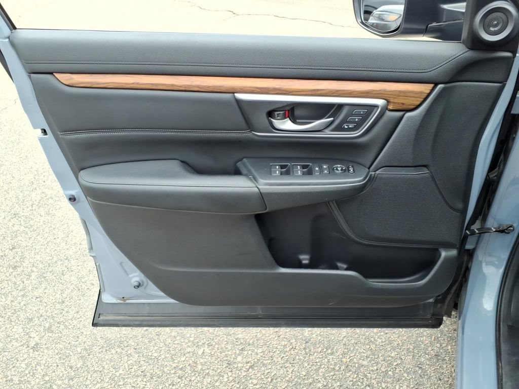 Used 2020 Honda CR-V Touring image 7