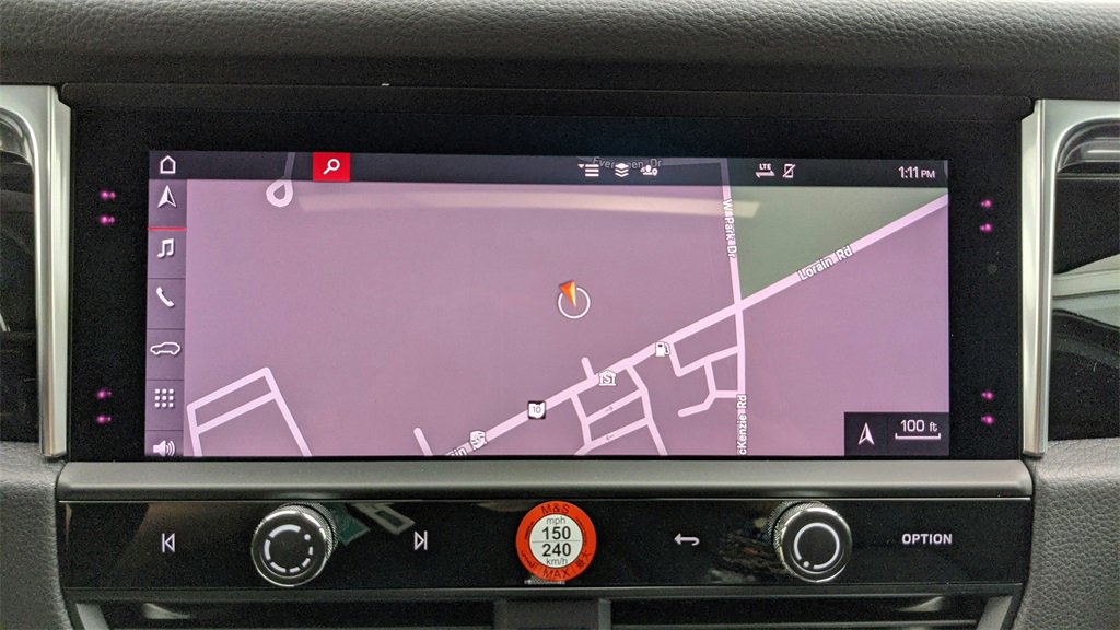 Used 2022 Porsche Macan image 52