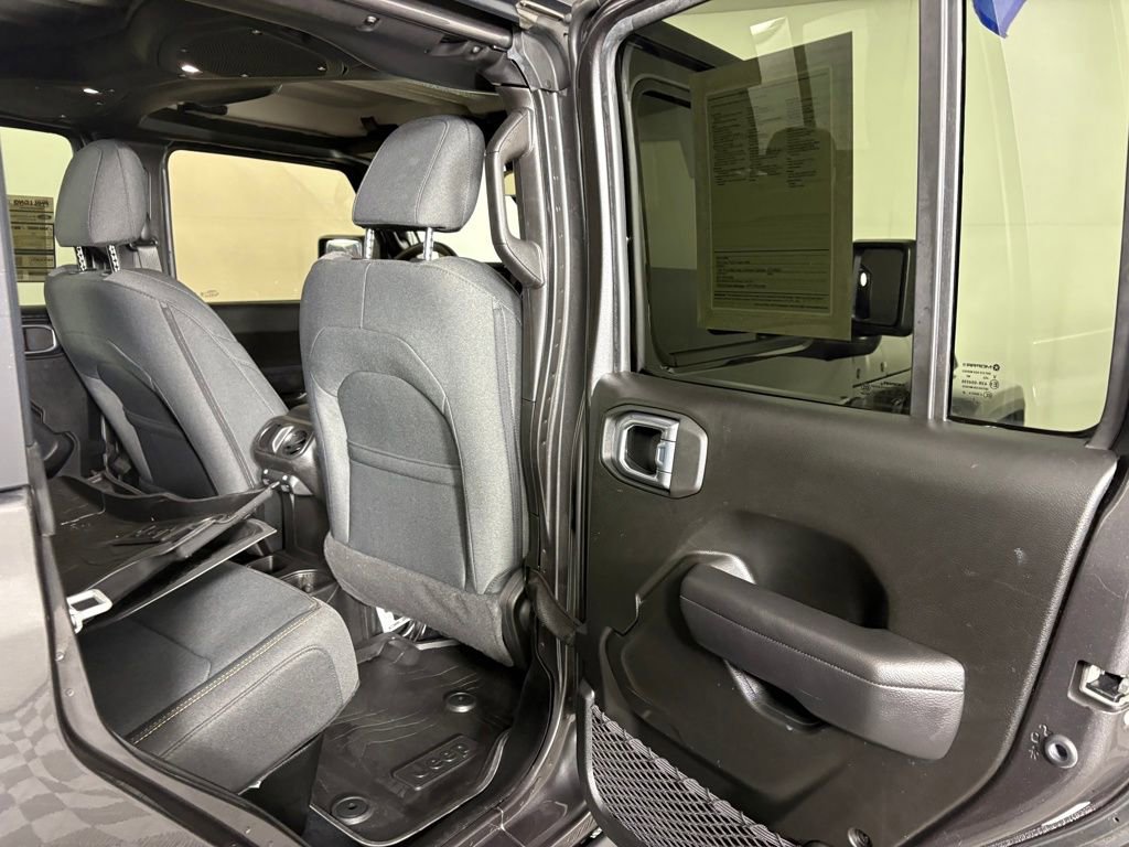 Used 2024 Jeep Gladiator Sport image 32