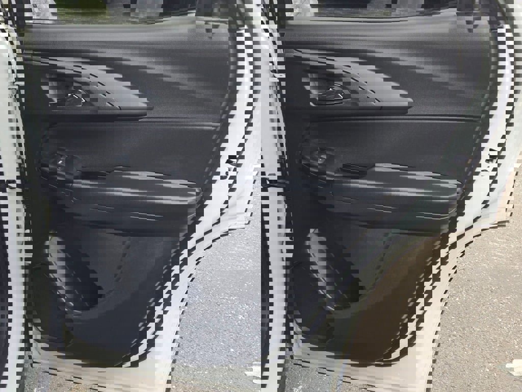 Certified 2024 Chevrolet TrailBlazer ACTIV w/ Driver Confidence Package image 8