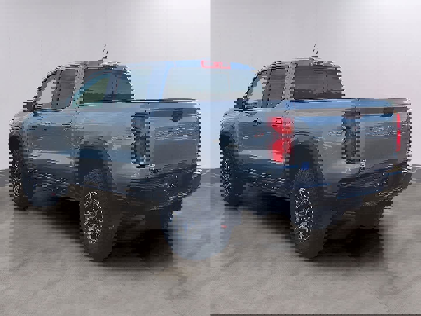 Certified 2024 Chevrolet Colorado ZR2 w/ Technology Package image 6