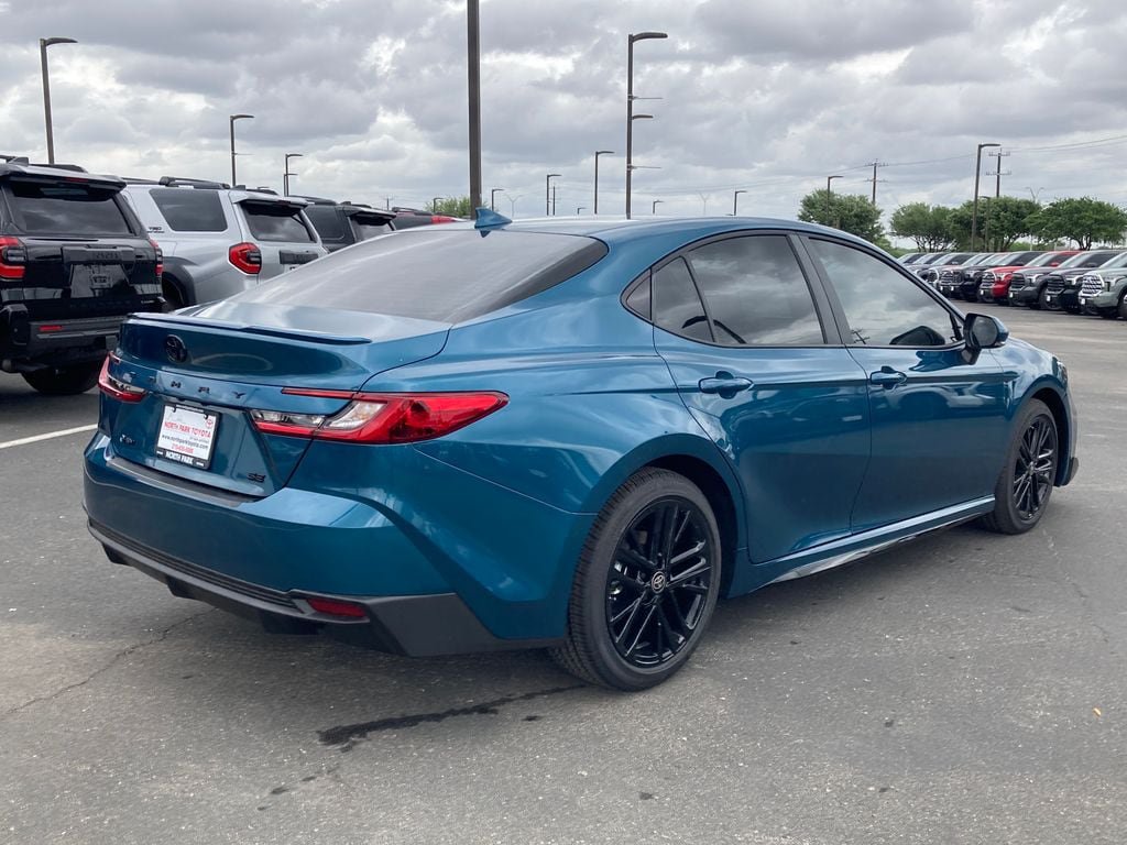 New 2026 Toyota Camry SE w/ Convenience Package FWD image 5