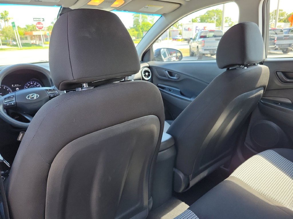 Used 2022 Hyundai Kona SE w/ Cargo Package FWD image 18