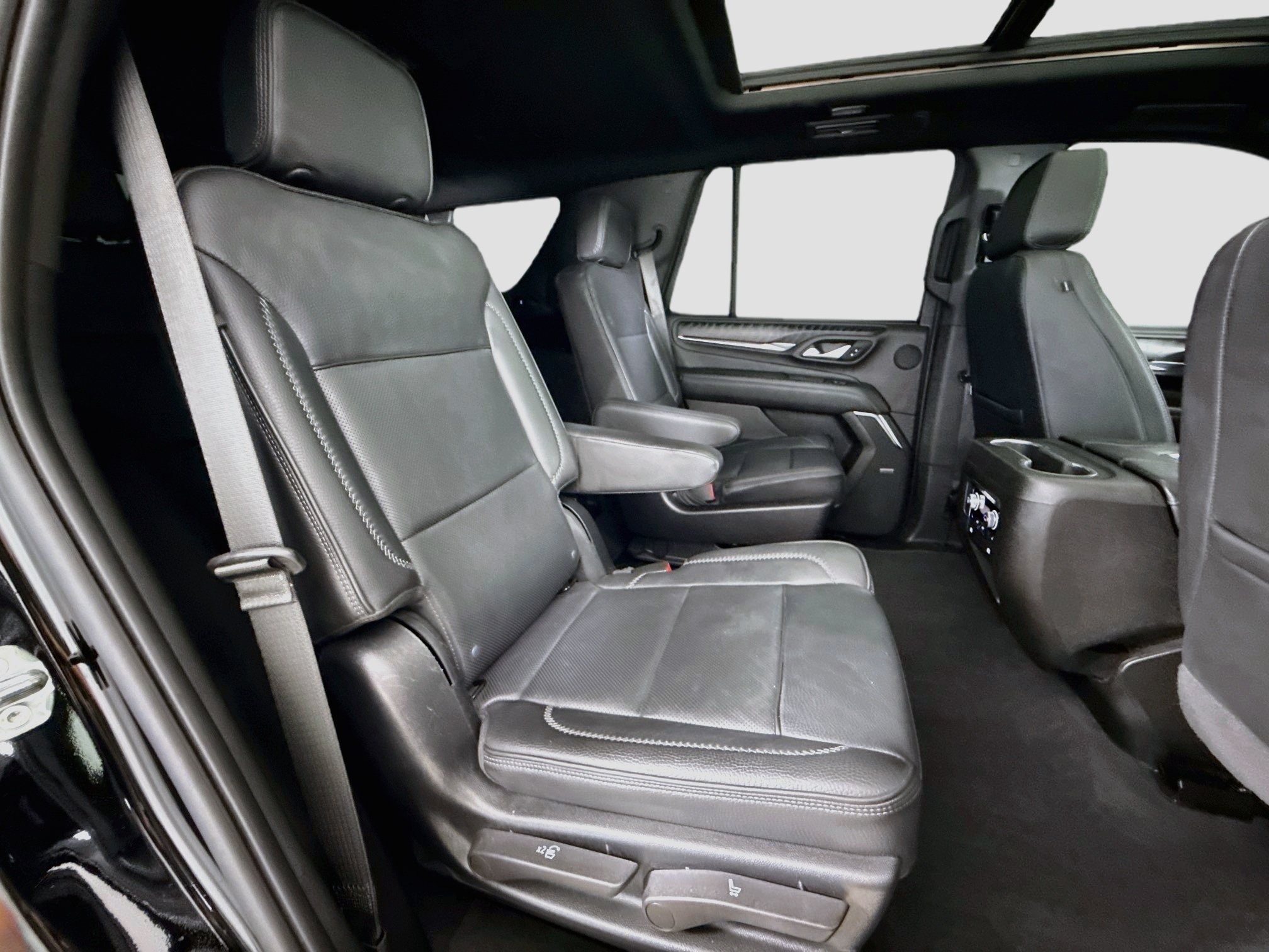 Used 2022 GMC Yukon Denali AWD/4WD image 31