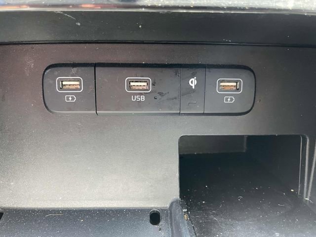 Used 2022 Kia Carnival EX FWD image 36