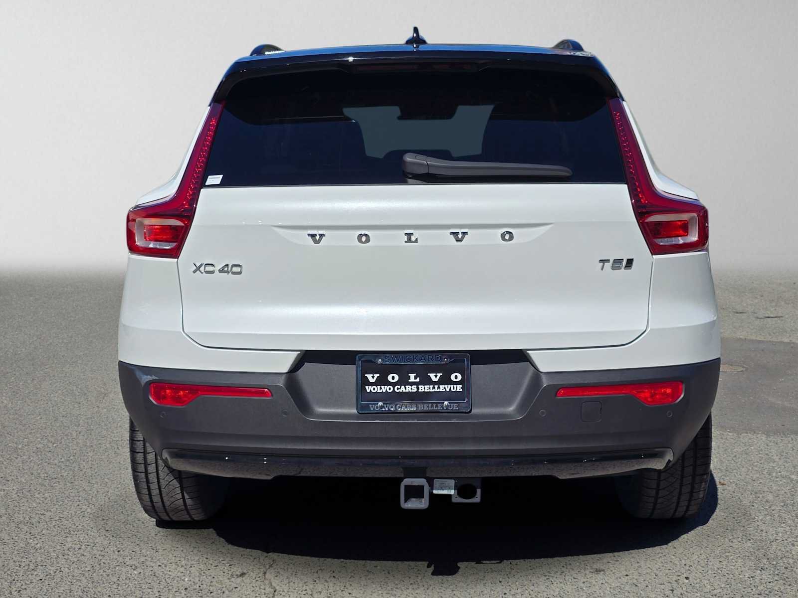 Used 2021 Volvo XC40 T5 R-Design AWD/4WD image 4