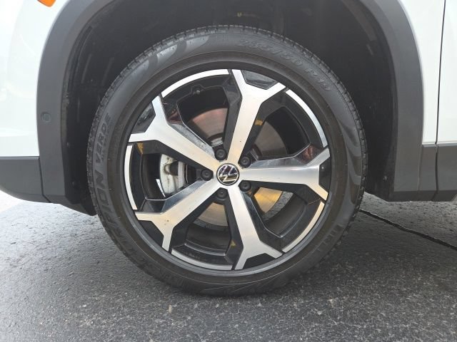 Used 2026 Volkswagen Tiguan SE AWD/4WD image 26