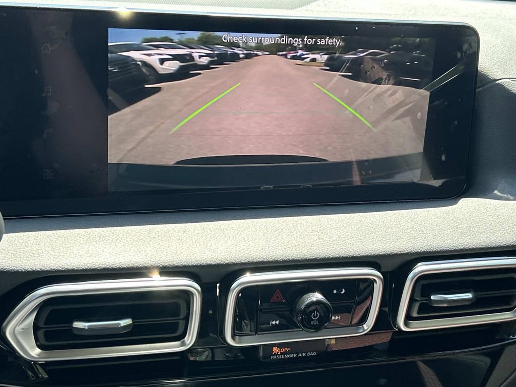 New 2026 Nissan Sentra SR w/ Floor Mat Package FWD image 28