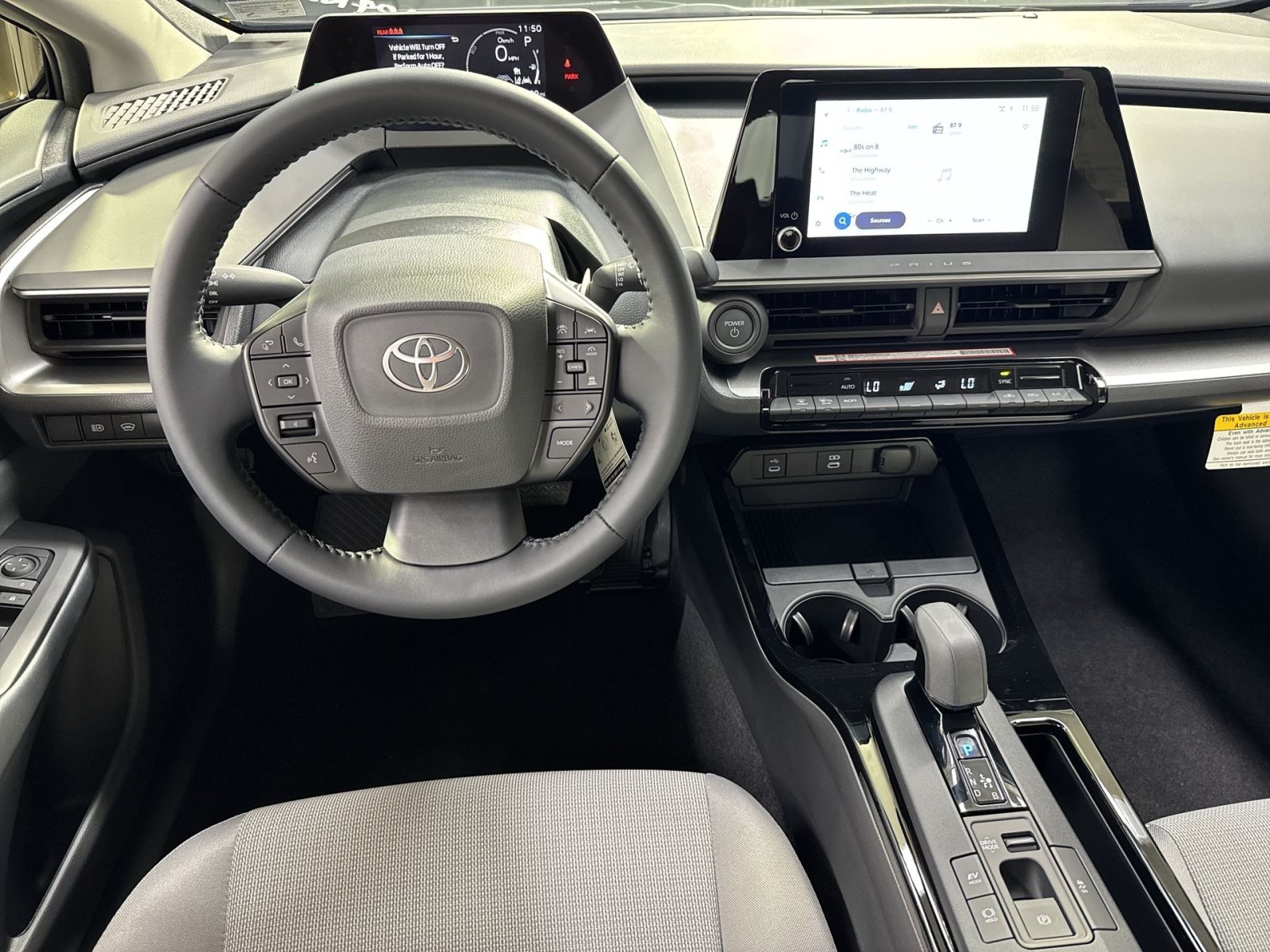 New 2027 Toyota Prius LE FWD image 31