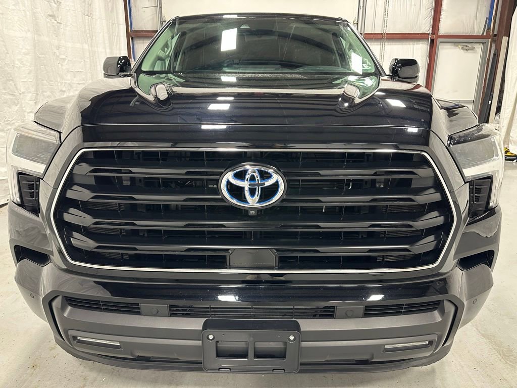 Used 2024 Toyota Sequoia SR5 w/ SR5 Premium Package AWD/4WD image 2
