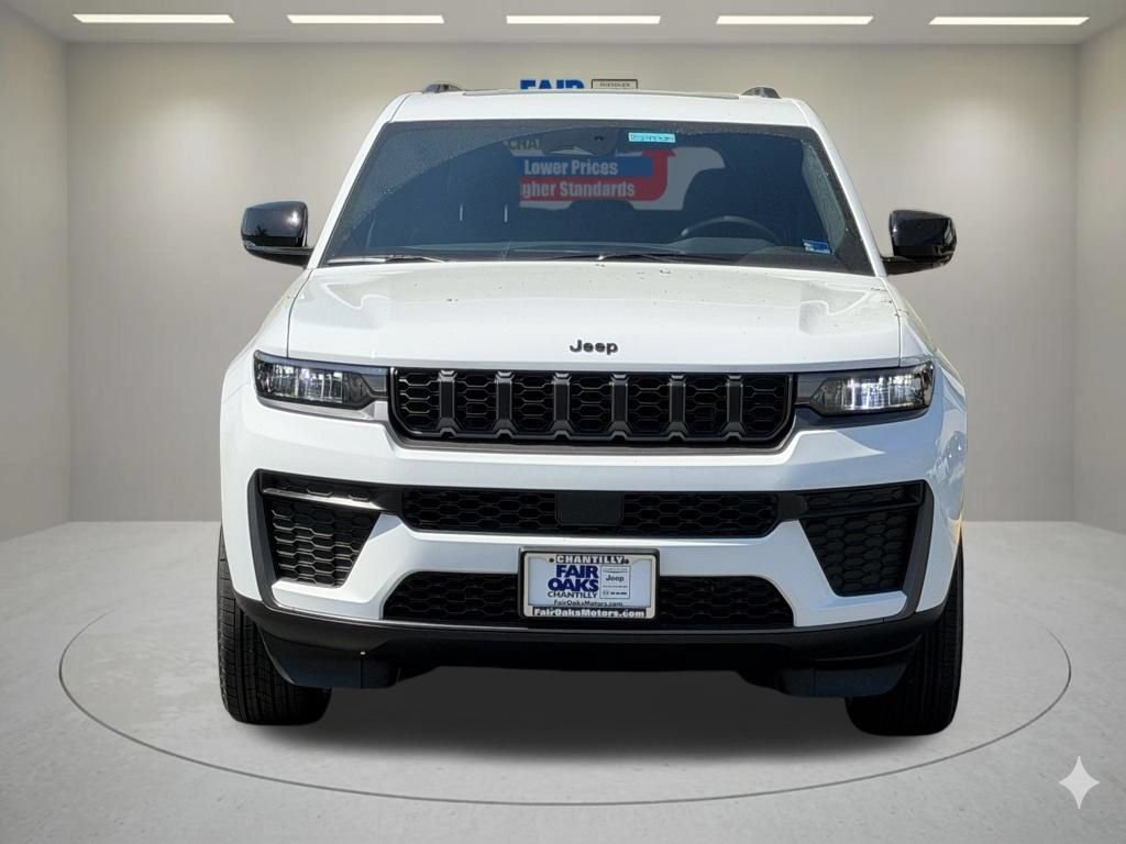 New 2026 Jeep Grand Cherokee Altitude AWD/4WD image 3