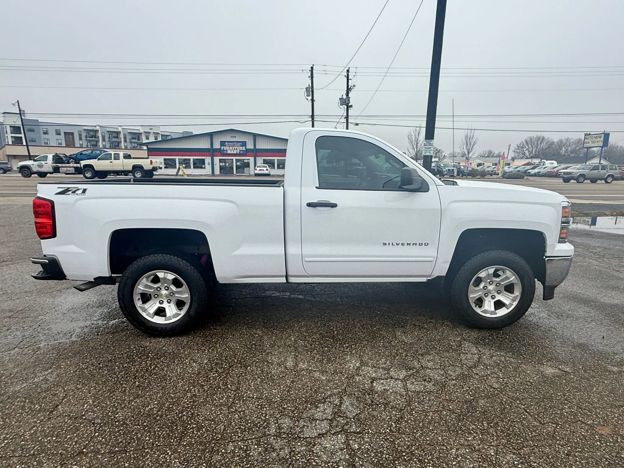 Used 2015 Chevrolet Silverado 1500 LT w/ LT Convenience Package image 6