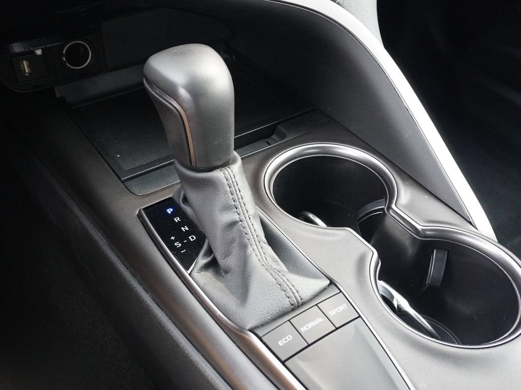 Used 2024 Toyota Camry SE FWD image 40