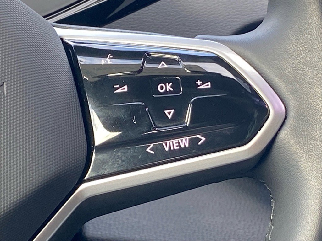 Certified 2024 Volkswagen ID.4 2WD image 6