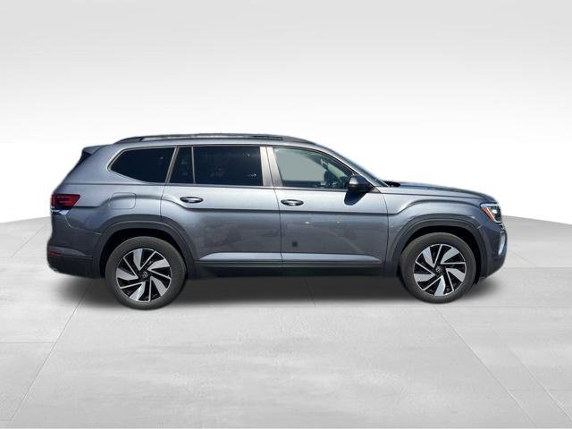 Used 2024 Volkswagen Atlas SE AWD/4WD image 7