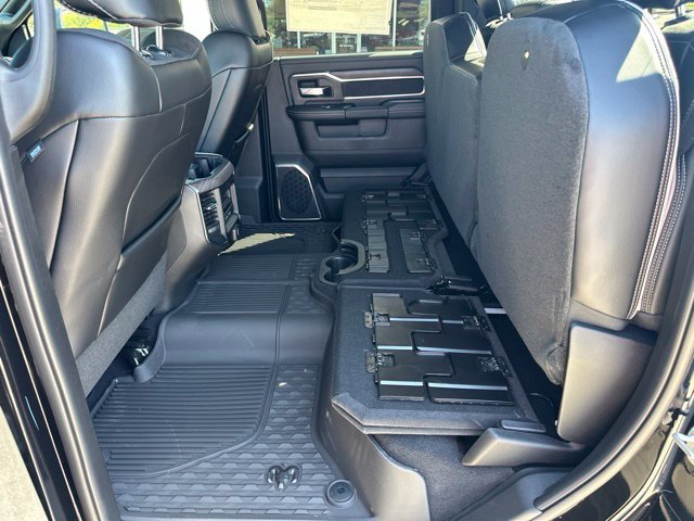 New 2026 RAM 3500 Laramie AWD/4WD image 34