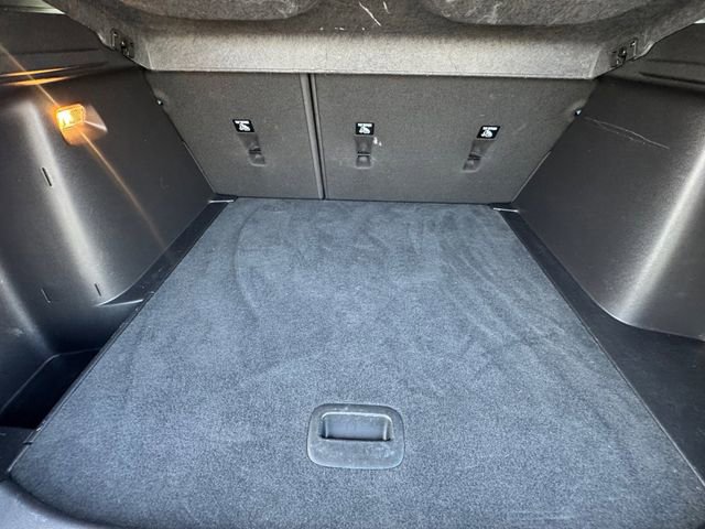 Certified 2025 Chevrolet Trax RS w/ Sunroof Package FWD image 31