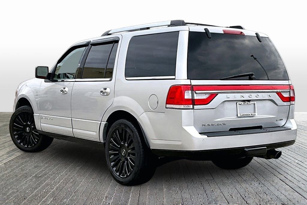 Used 2015 Lincoln Navigator 4WD w/ Equipment Group 101A Reserve image 6