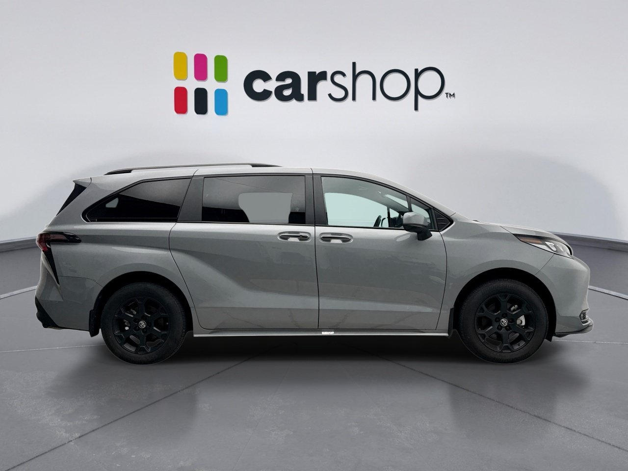 Used 2025 Toyota Sienna XLE Woodland Edition AWD/4WD image 6