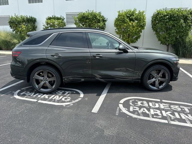 Used 2025 Genesis GV70 3.5T Sport w/ Sport Advanced Package image 4