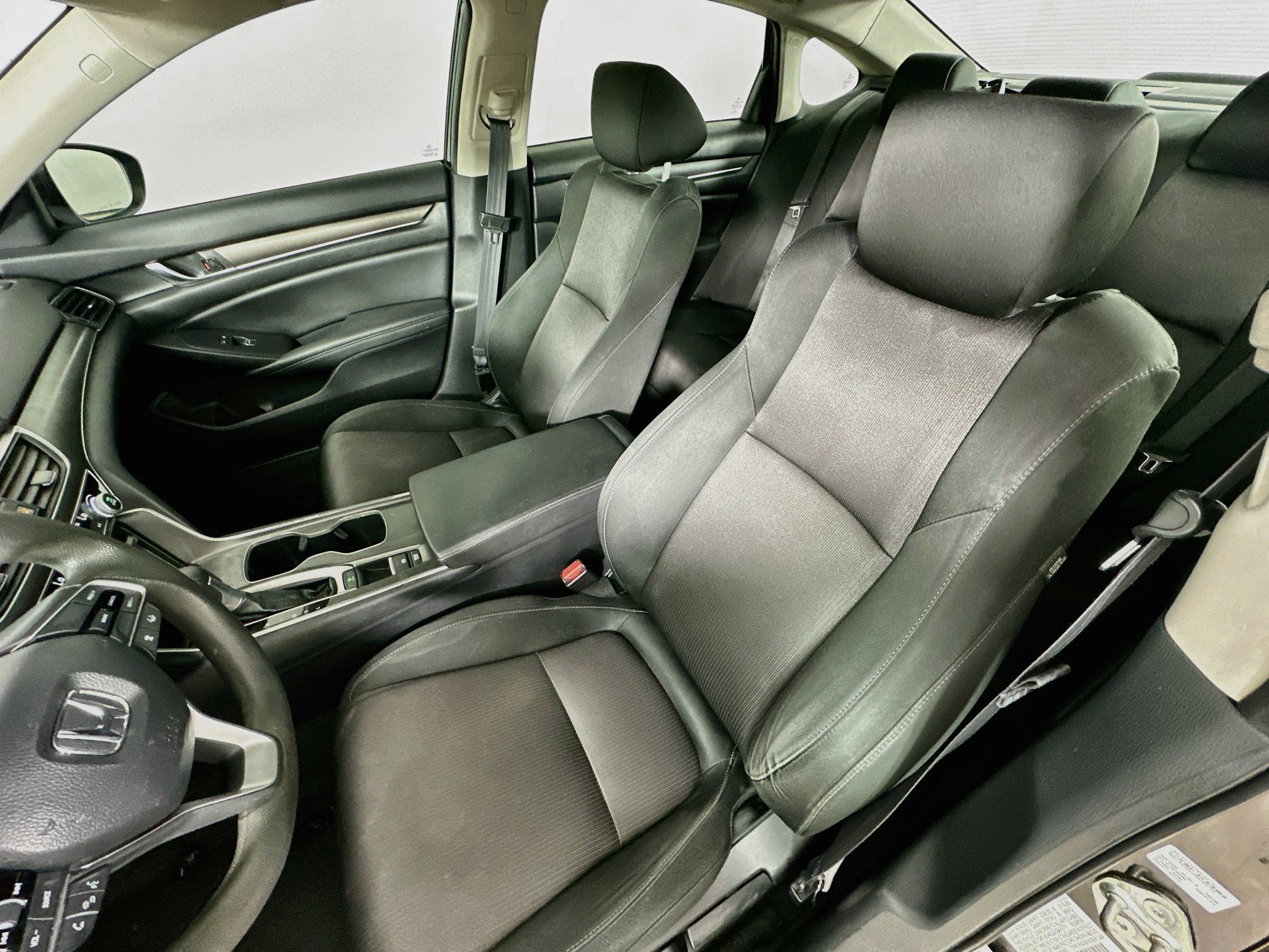 Used 2020 Honda Accord LX image 23