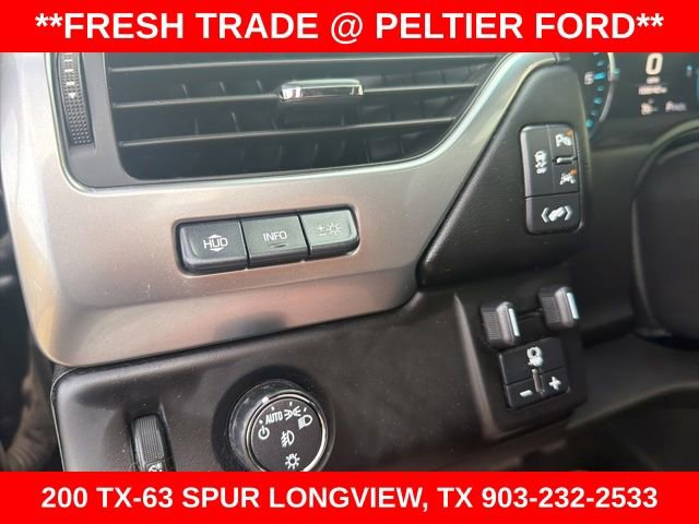 Used 2017 Chevrolet Suburban Premier RWD image 21