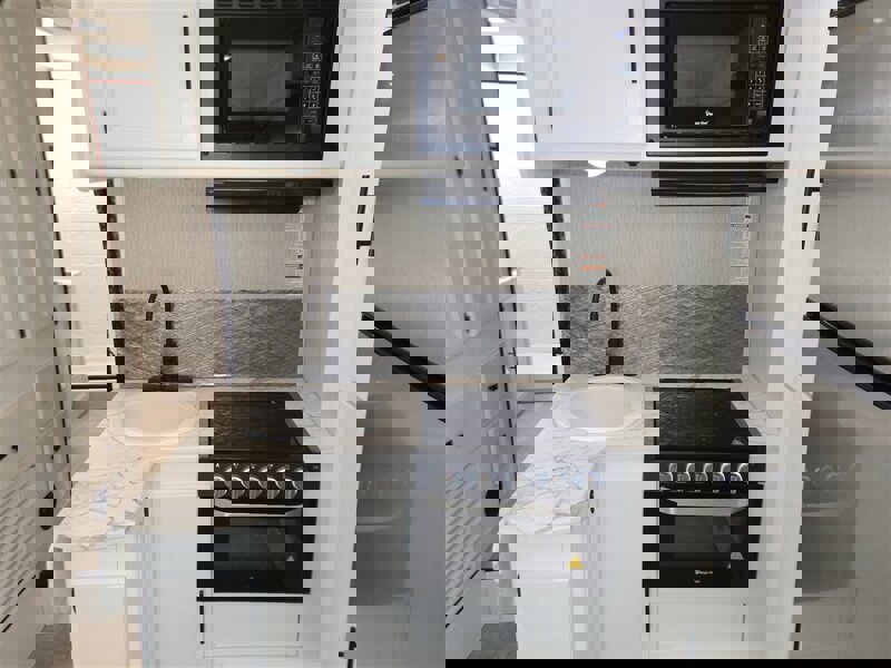 Used 2022 Ford E-450 and Econoline 450 Super Duty w/ Motorhome Prep Package image 29