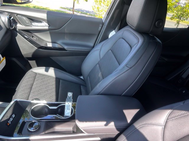 New 2027 Chevrolet Equinox LT w/ Convenience Package II AWD/4WD image 10