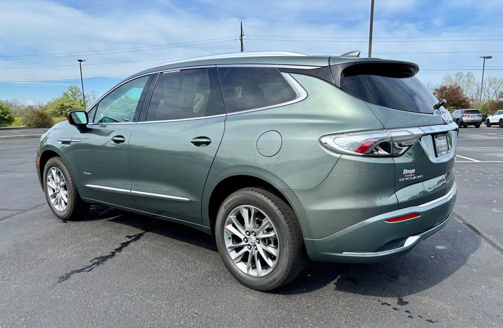 Used 2023 Buick Enclave Avenir w/ Trailering Package, 5000 lbs. FWD image 5