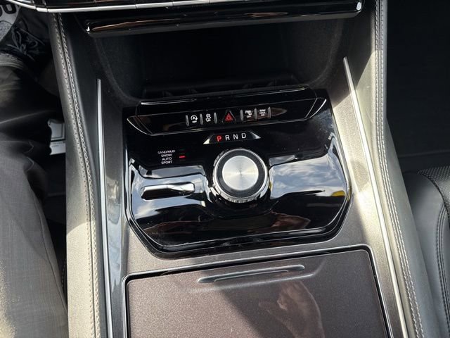 Used 2024 Jeep Wagoneer 4WD image 11