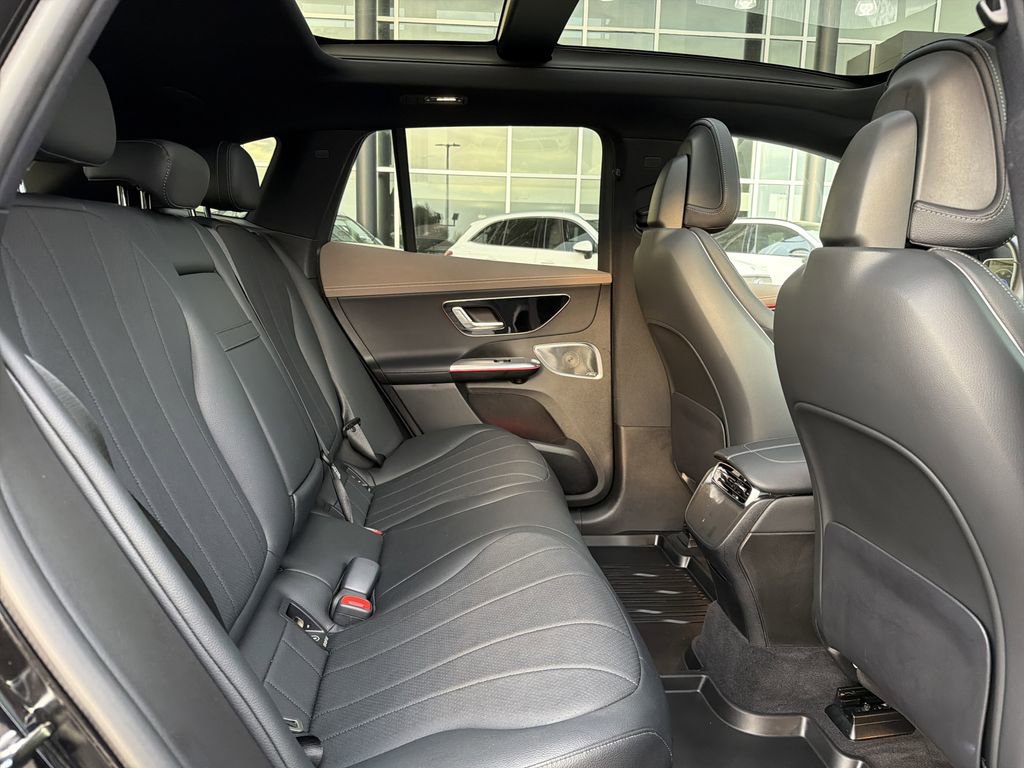 Used 2023 Mercedes-Benz EQE 350+ SUV image 16